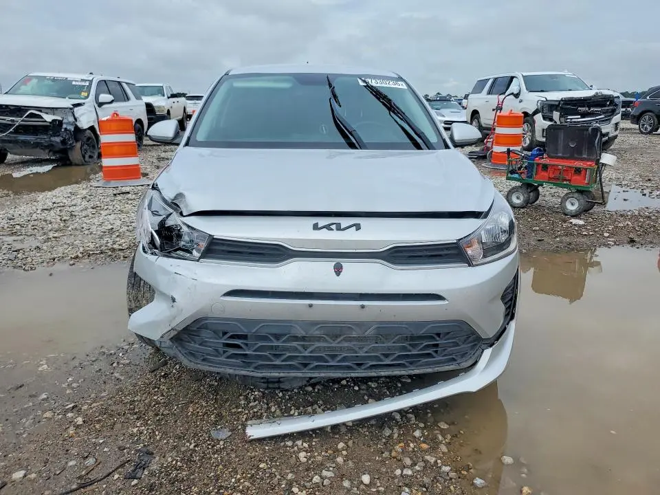 2023 KIA RIO LX  