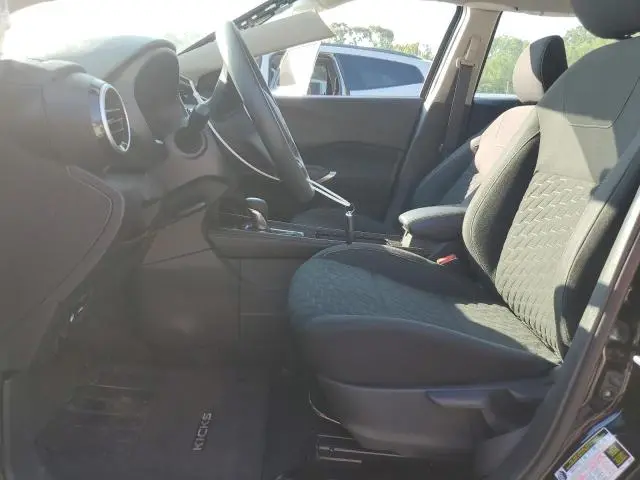 2021 NISSAN KICKS SV  