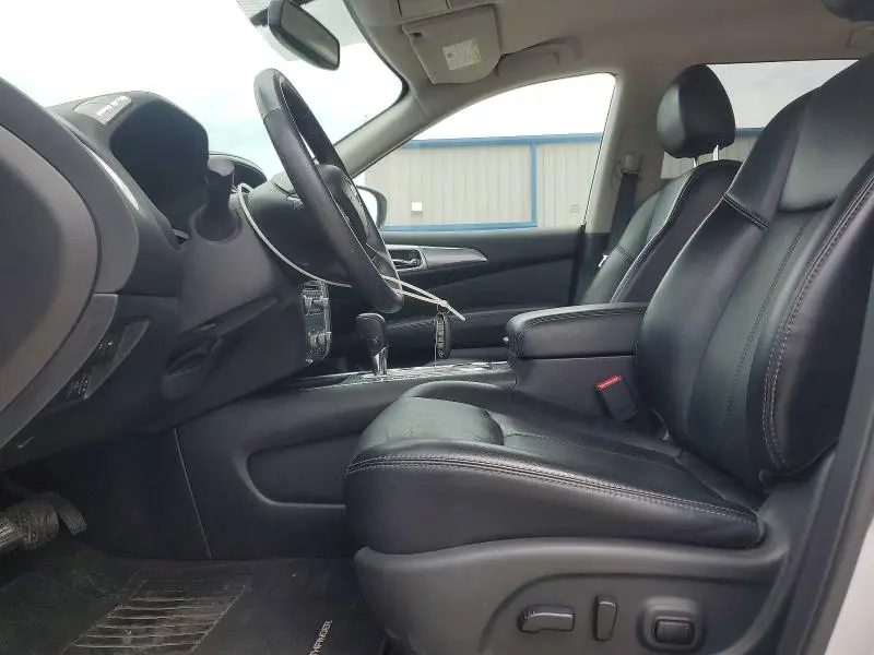 2019 NISSAN PATHFINDER SL  