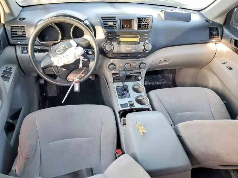 2011 TOYOTA HIGHLANDER BASE  