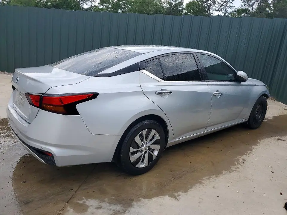 2021 NISSAN ALTIMA S  