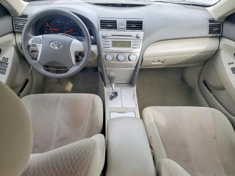 2011 TOYOTA CAMRY LE  