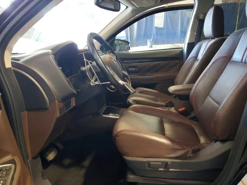 2018 MITSUBISHI OUTLANDER SE  