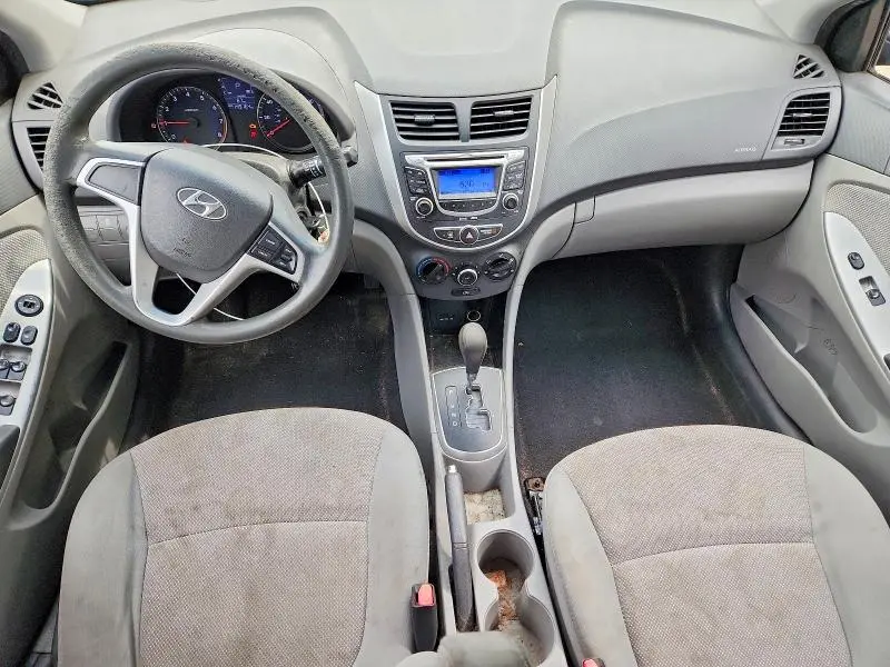 2013 HYUNDAI ACCENT GS  