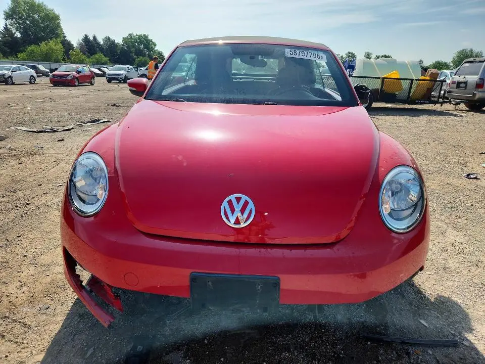 2013 VOLKSWAGEN BEETLE   
