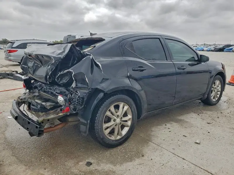 2013 DODGE AVENGER SE  