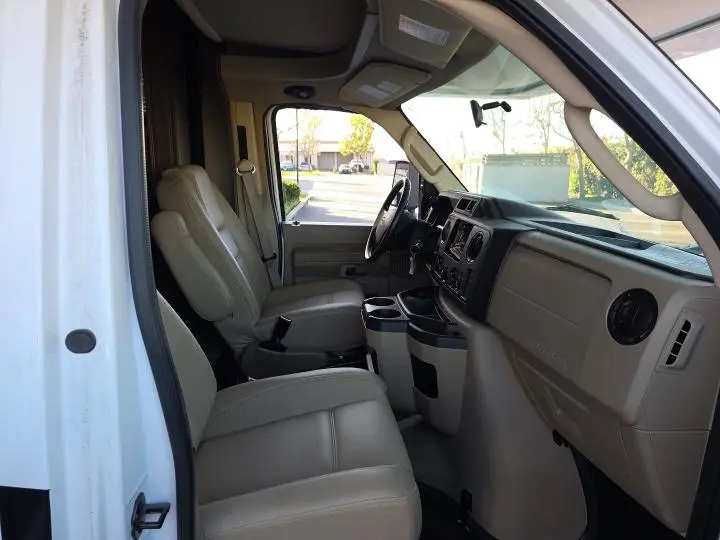 2019 FORD ECONOLINE E450 SUPER DUTY CUTAWAY VAN  