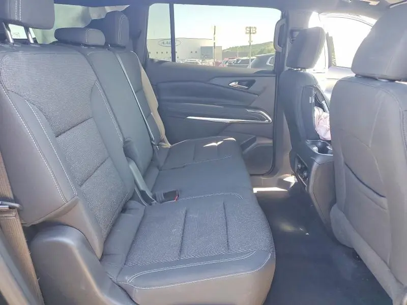 2024 CHEVROLET TRAVERSE LS  