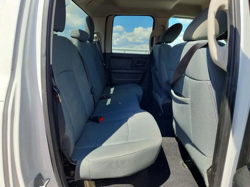2013 RAM 1500 ST  