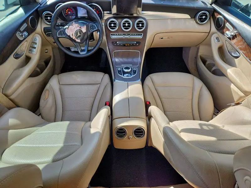 2019 MERCEDES-BENZ GLC 300  