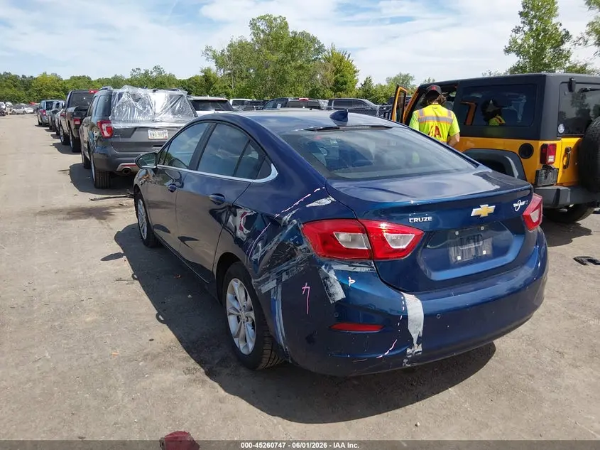 2019 CHEVROLET CRUZE LT