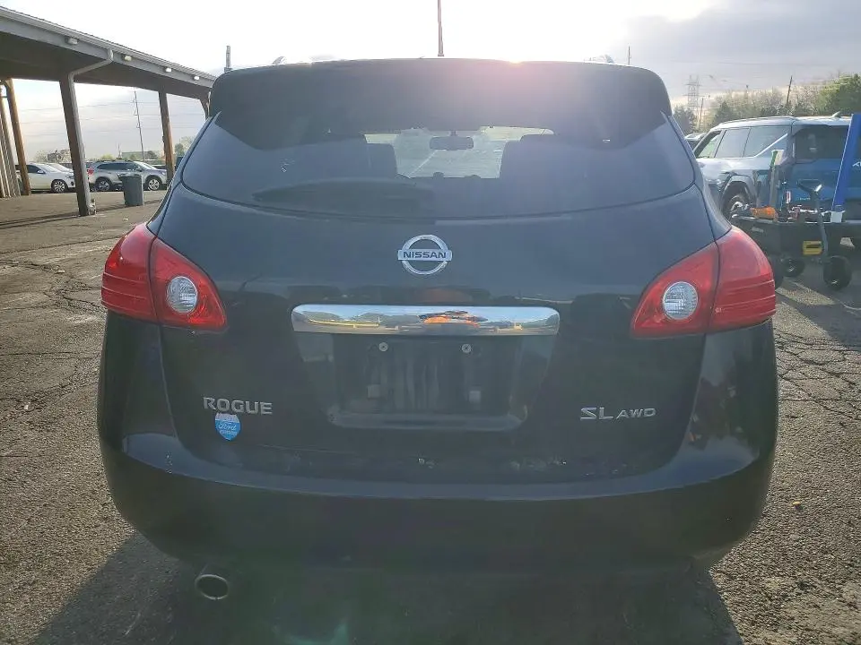 2012 NISSAN ROGUE S  