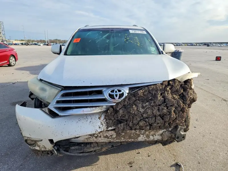 2011 TOYOTA HIGHLANDER LIMITED  