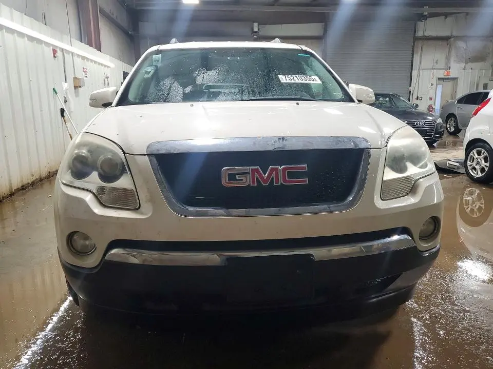 2011 GMC ACADIA SLT-1  