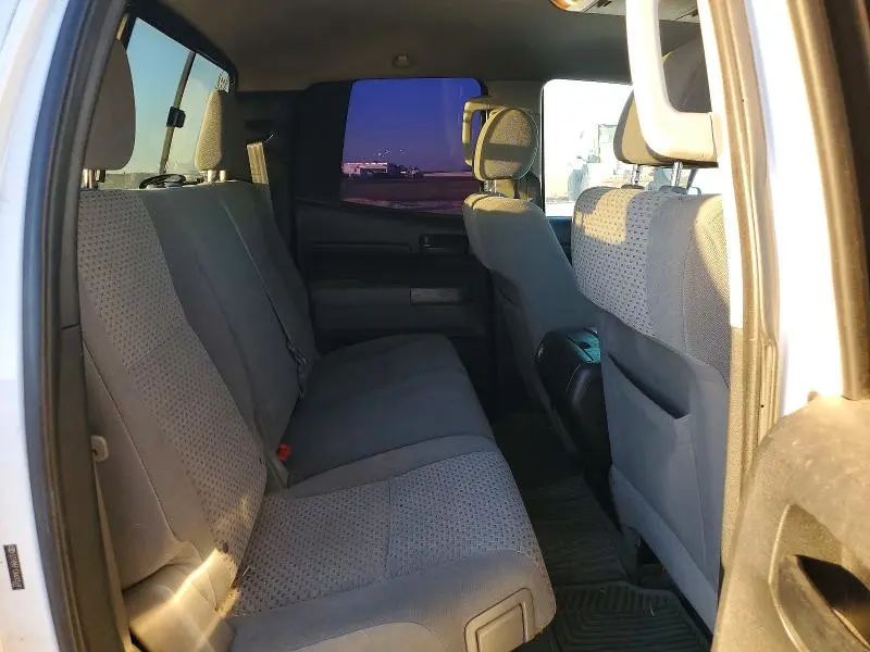 2010 TOYOTA TUNDRA DOUBLE CAB SR5  