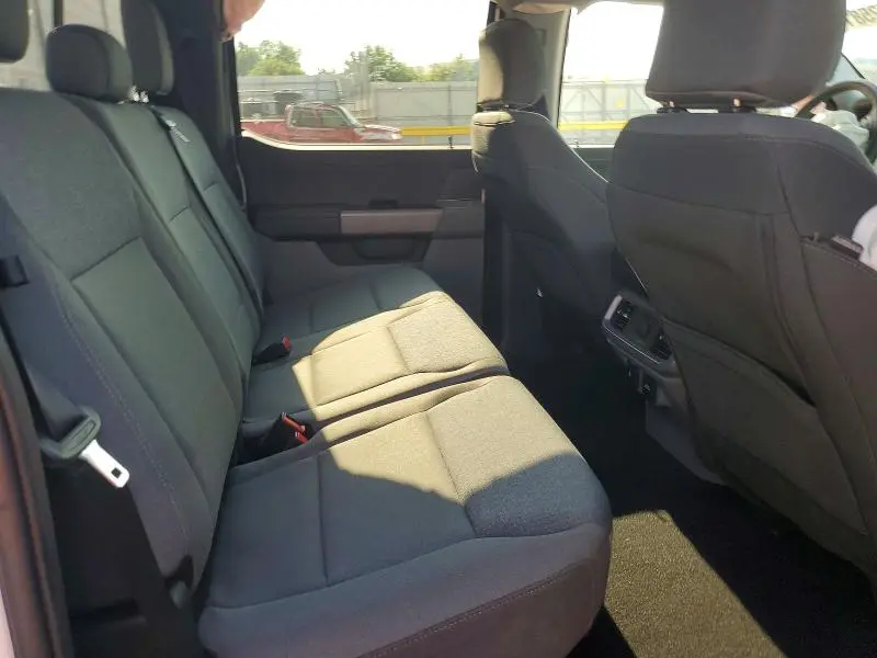 2024 FORD F150 XLT  