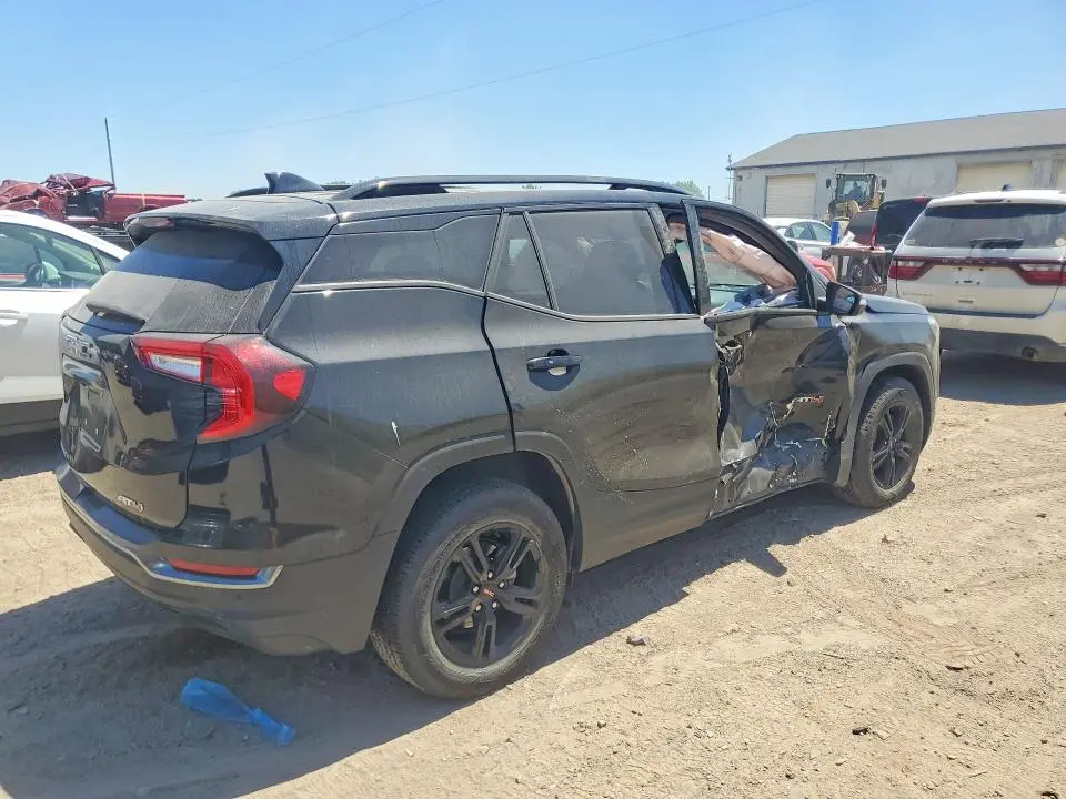 2024 GMC TERRAIN AT4  