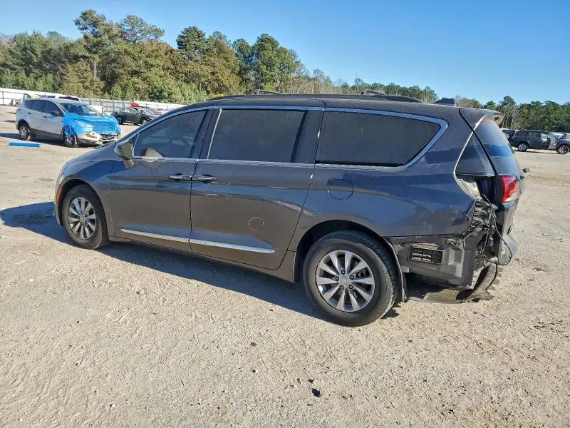 2017 CHRYSLER PACIFICA TOURING L  