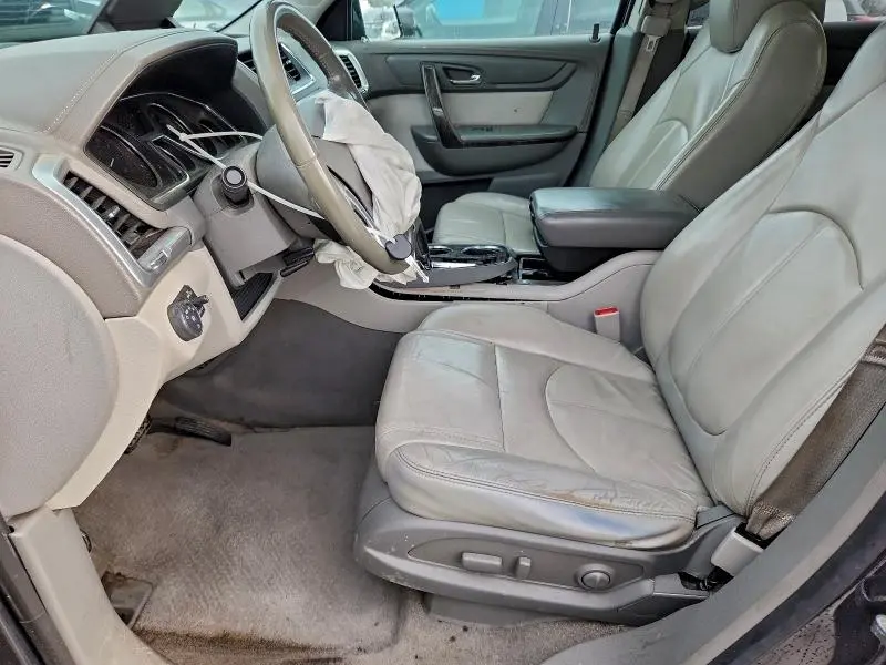 2013 GMC ACADIA SLT-2  
