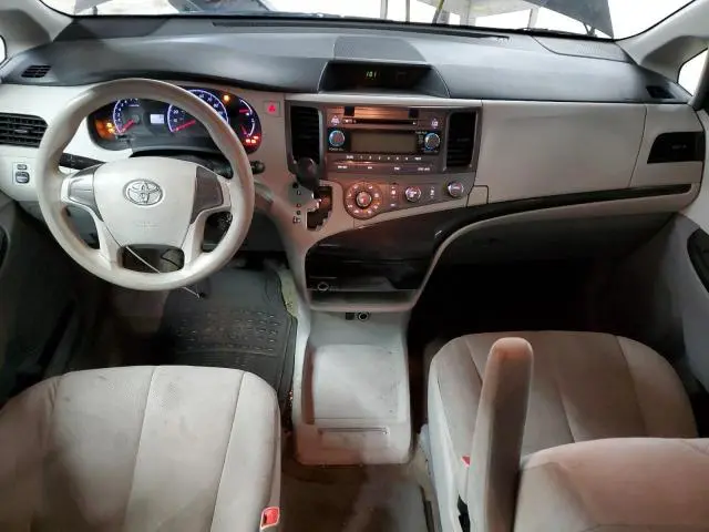 2013 TOYOTA SIENNA   
