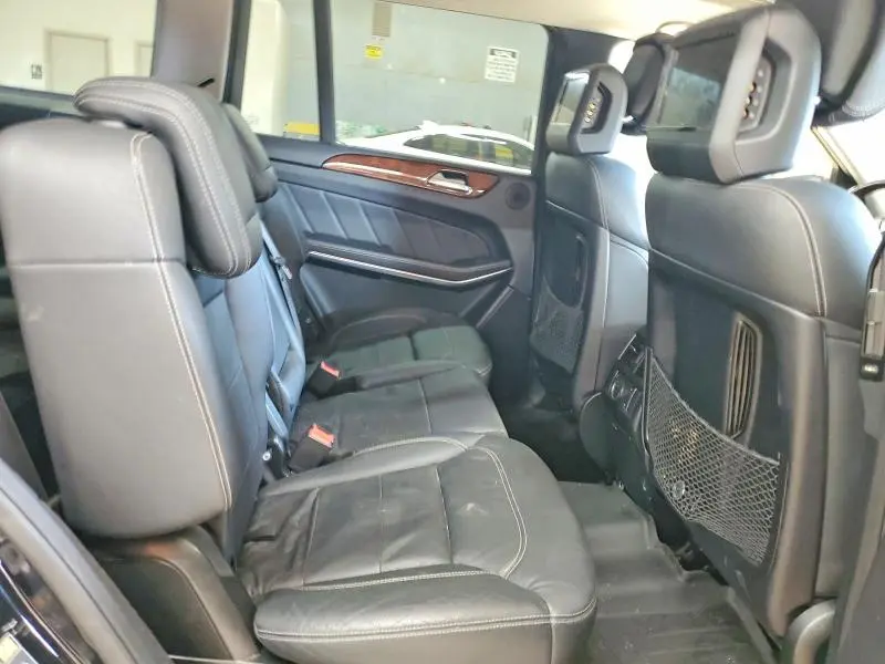 2015 MERCEDES-BENZ GL 550 4MATIC  
