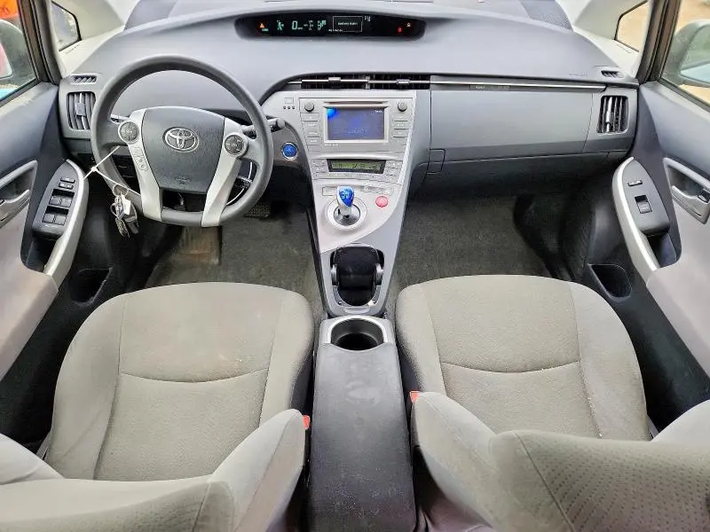 2015 TOYOTA PRIUS THREE  