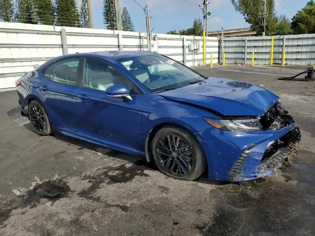 2025 TOYOTA CAMRY XSE  