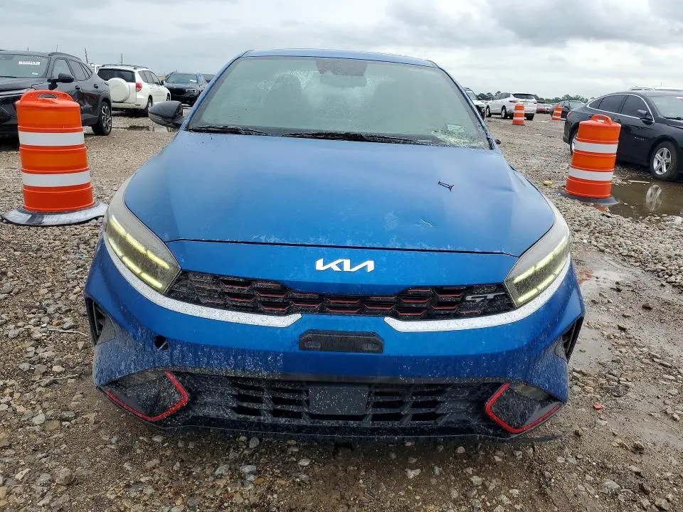 2023 KIA FORTE GT  