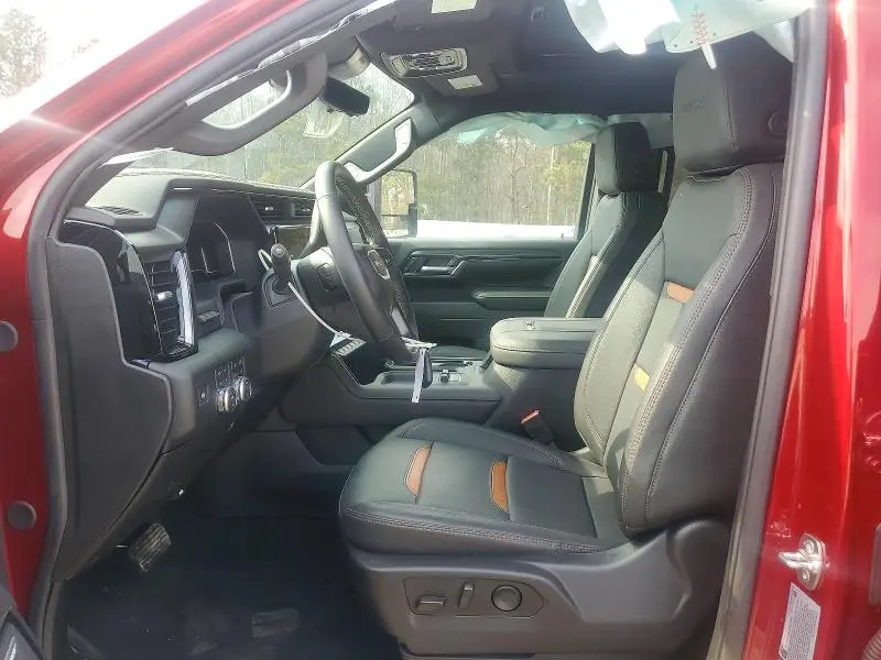 2025 GMC SIERRA K2500 AT4  