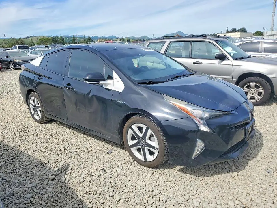 2016 TOYOTA PRIUS THREE TOURING  