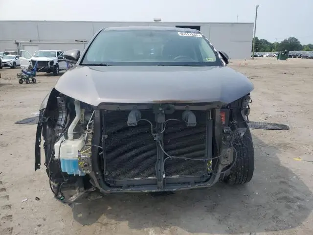 2015 TOYOTA HIGHLANDER LE  