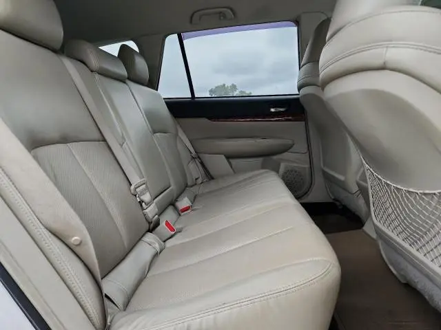 2011 SUBARU OUTBACK 2.5I LIMITED  