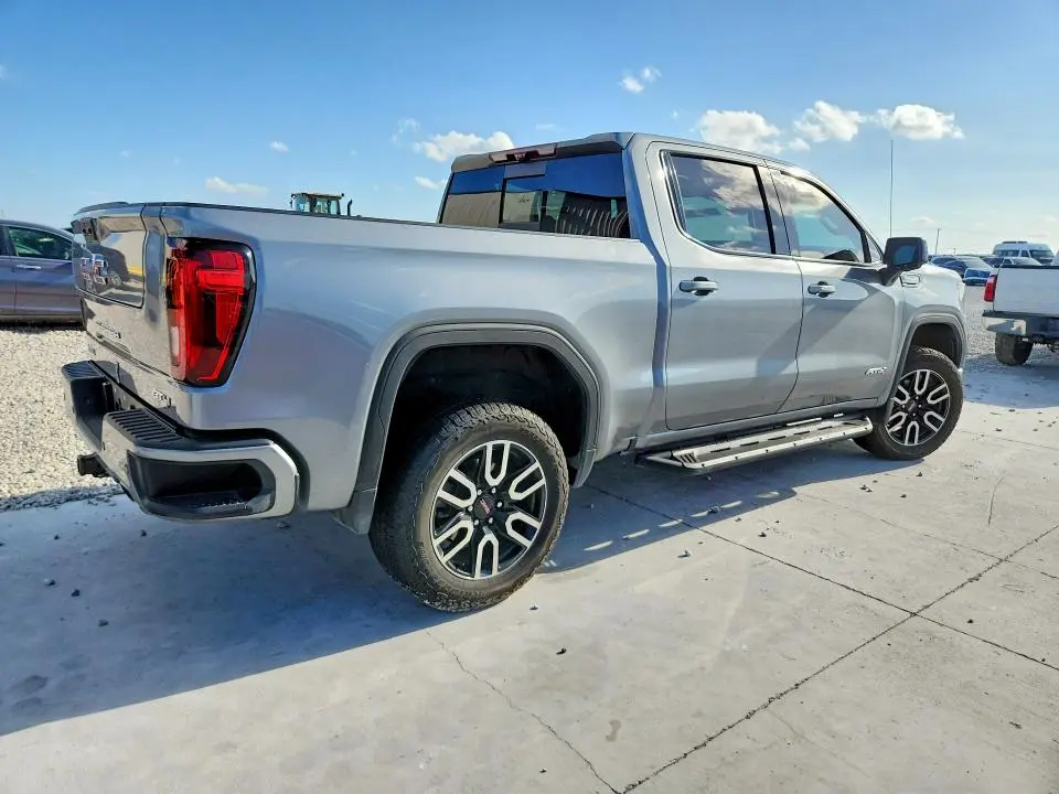 2025 GMC SIERRA K1500 AT4  