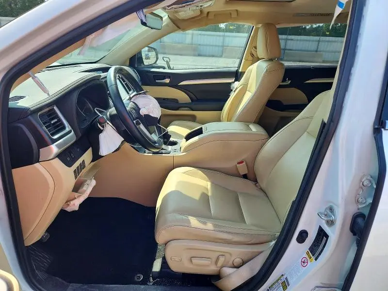 2018 TOYOTA HIGHLANDER XLE  