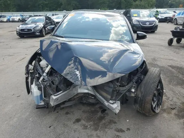 2022 TOYOTA C-HR XLE  