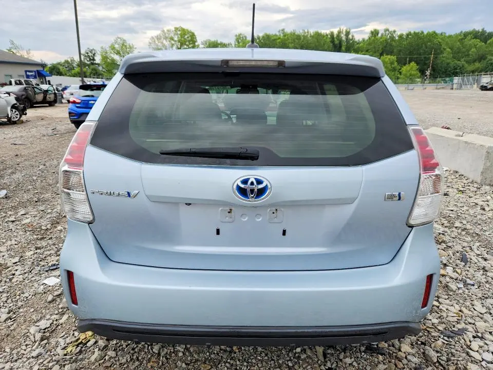 2016 TOYOTA PRIUS V FOUR  