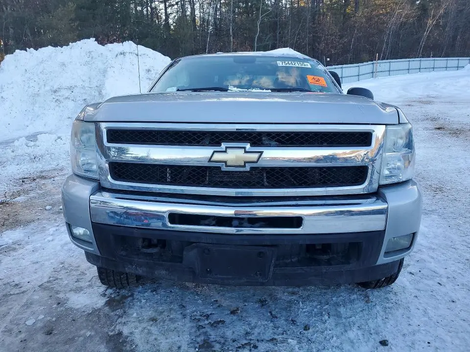2011 CHEVROLET SILVERADO K1500 LT  