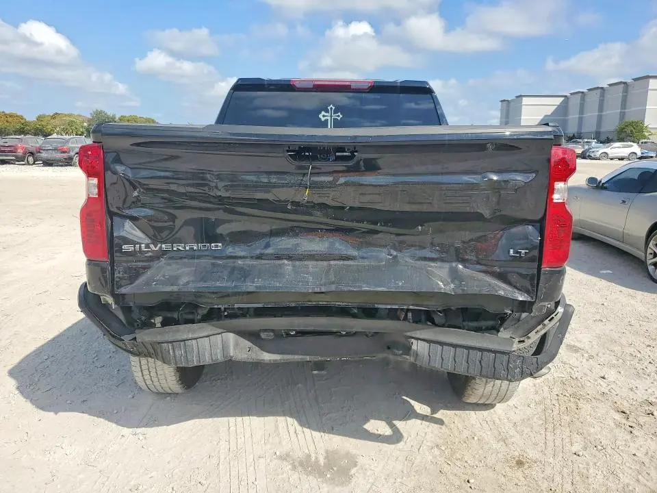 2024 CHEVROLET SILVERADO C1500 LT  