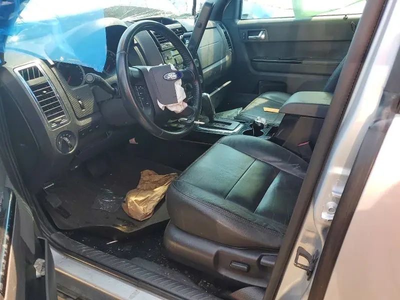 2010 FORD ESCAPE LIMITED  