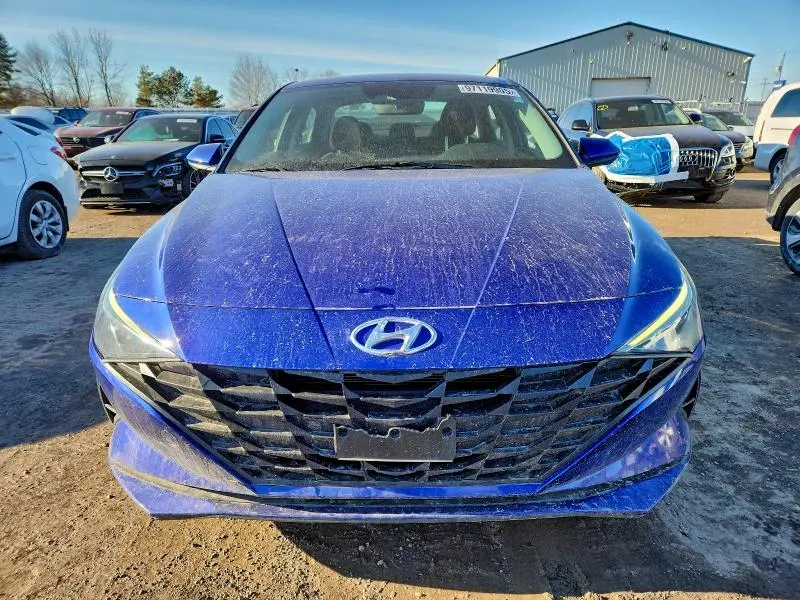 2022 HYUNDAI ELANTRA SEL  