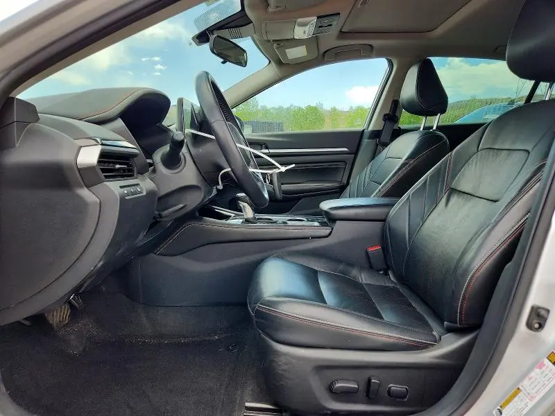 2023 NISSAN ALTIMA SR  