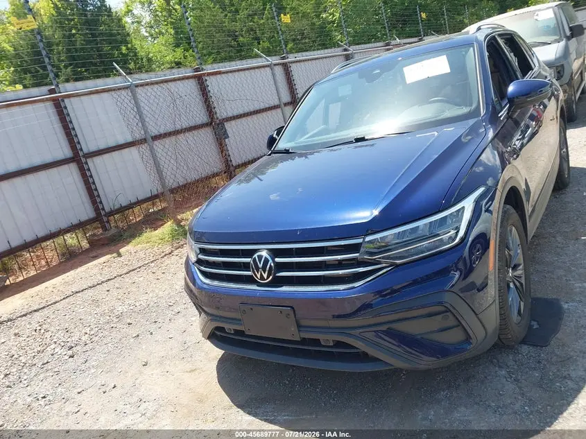 2022 VOLKSWAGEN TIGUAN 2.0T SE