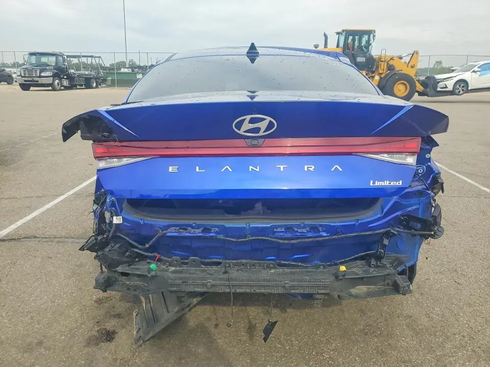2024 HYUNDAI ELANTRA LIMITED  