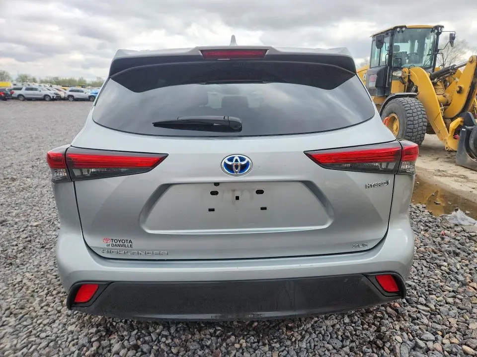 2021 TOYOTA HIGHLANDER HYBRID XLE  