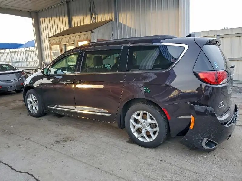 2017 CHRYSLER PACIFICA TOURING L  