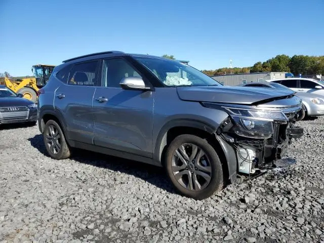 2023 KIA SELTOS S  