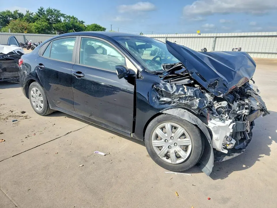 2022 KIA RIO S  