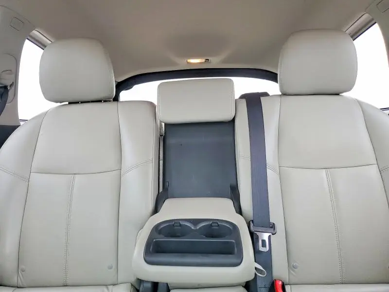 2016 NISSAN PATHFINDER S  