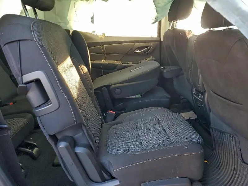 2018 CHEVROLET TRAVERSE LT  