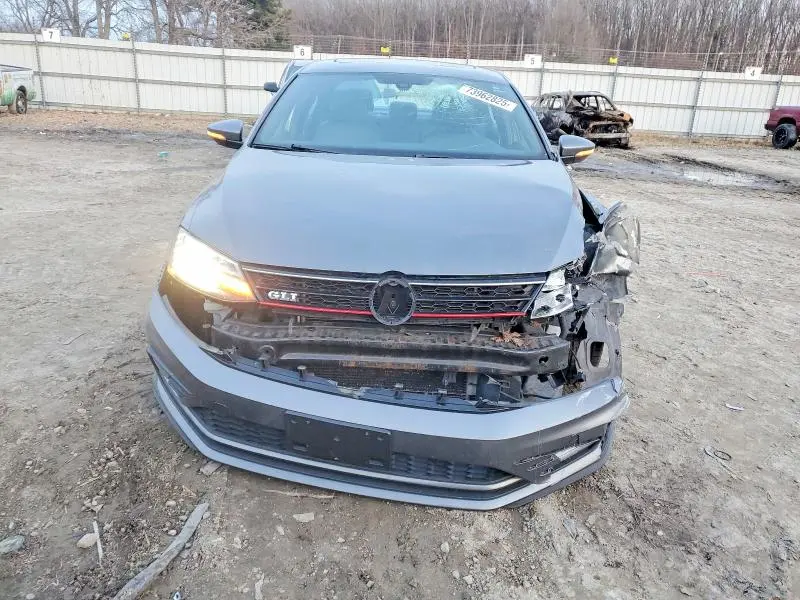 2016 VOLKSWAGEN JETTA GLI  